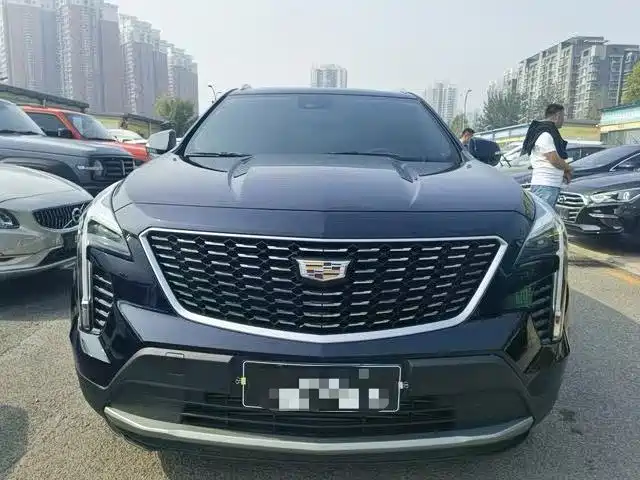 Photo 2 - Cadillac XT4