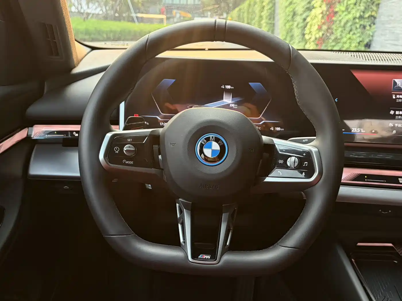 BMW I5