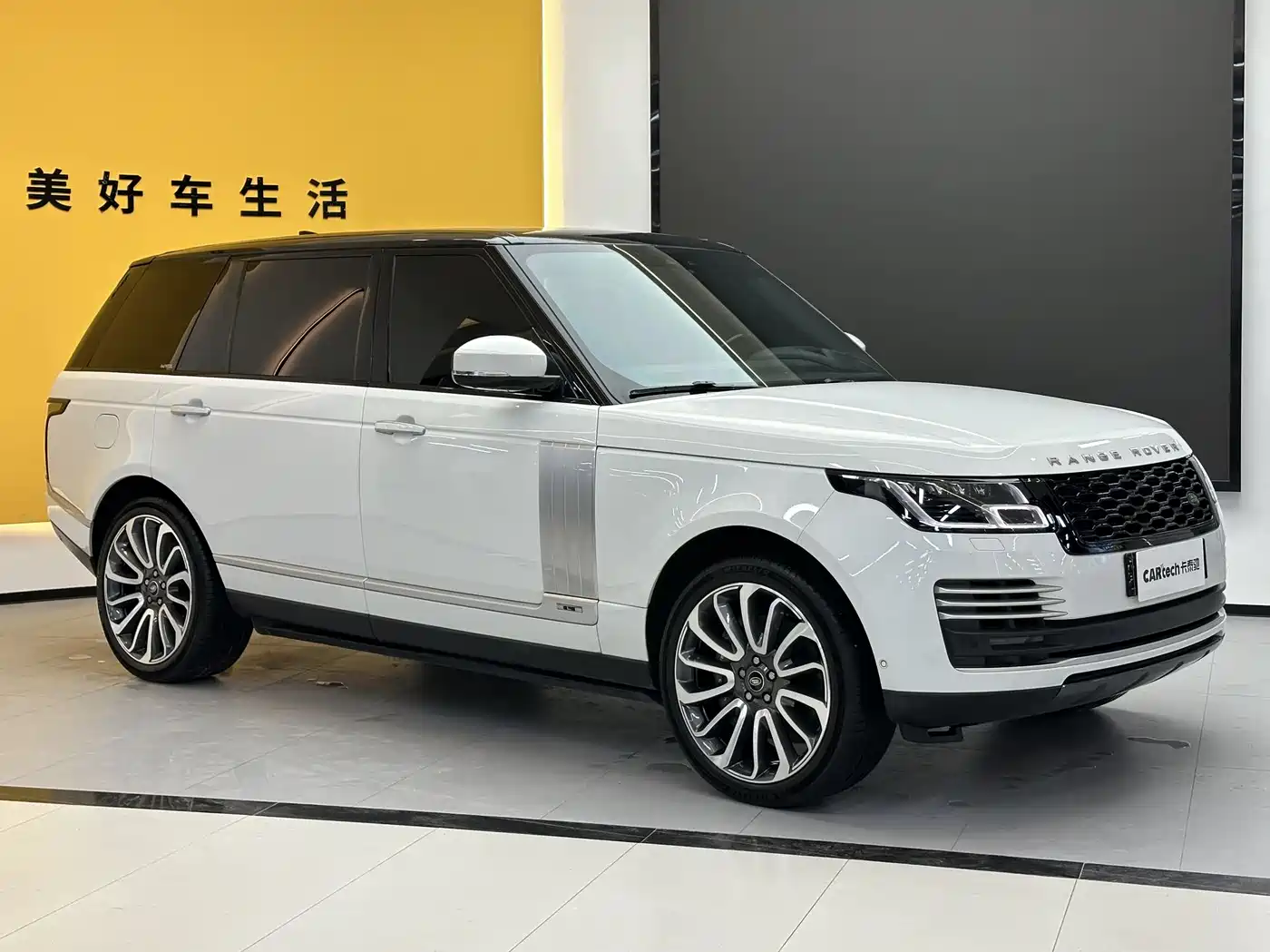 Land Rover Range Rover 2022 3.0 L6 400PS Prestige Genesis Extended Edition фото 3