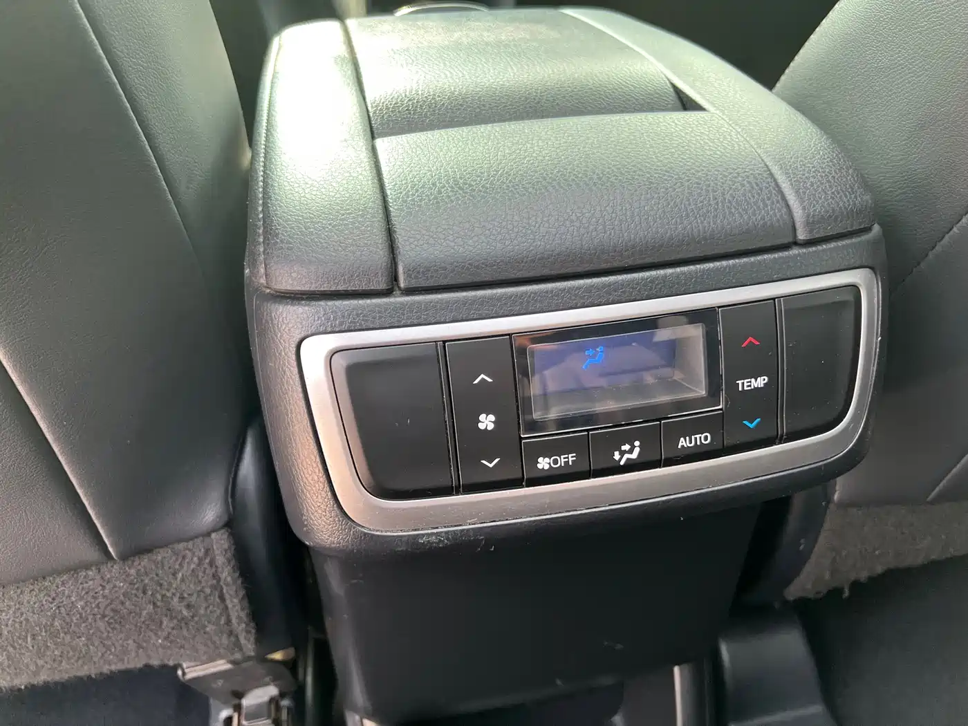 Toyota Highlander 2021 2.0T AWD Luxury 7-Seater фото 13