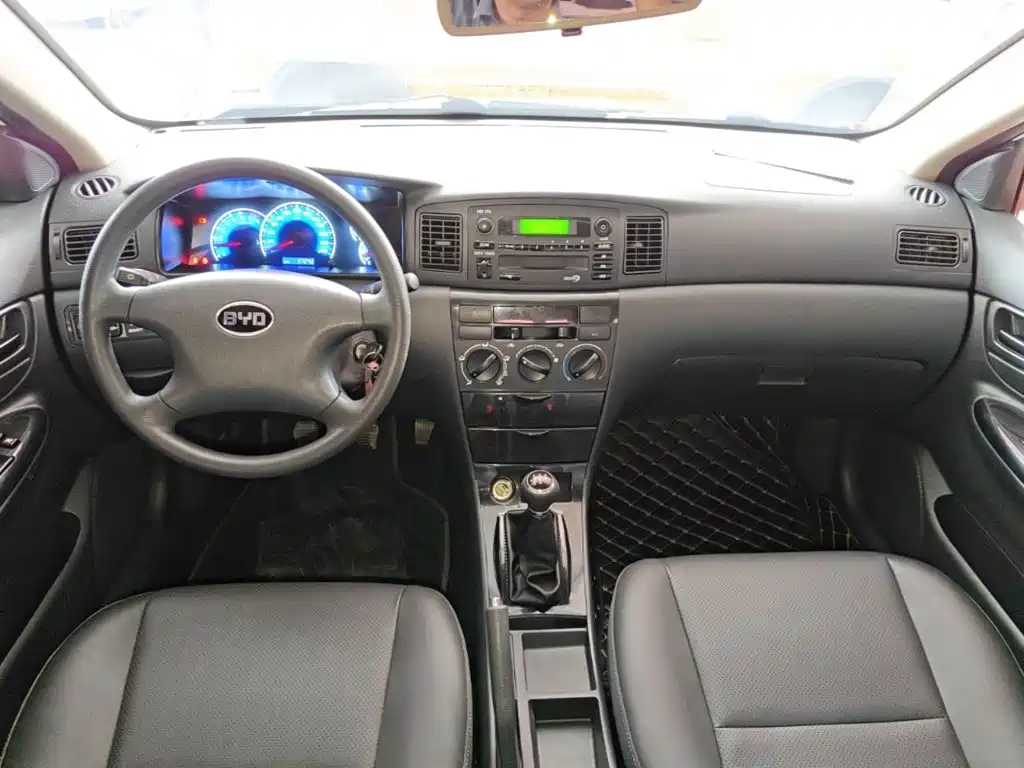 Фото 6 - BYD F3