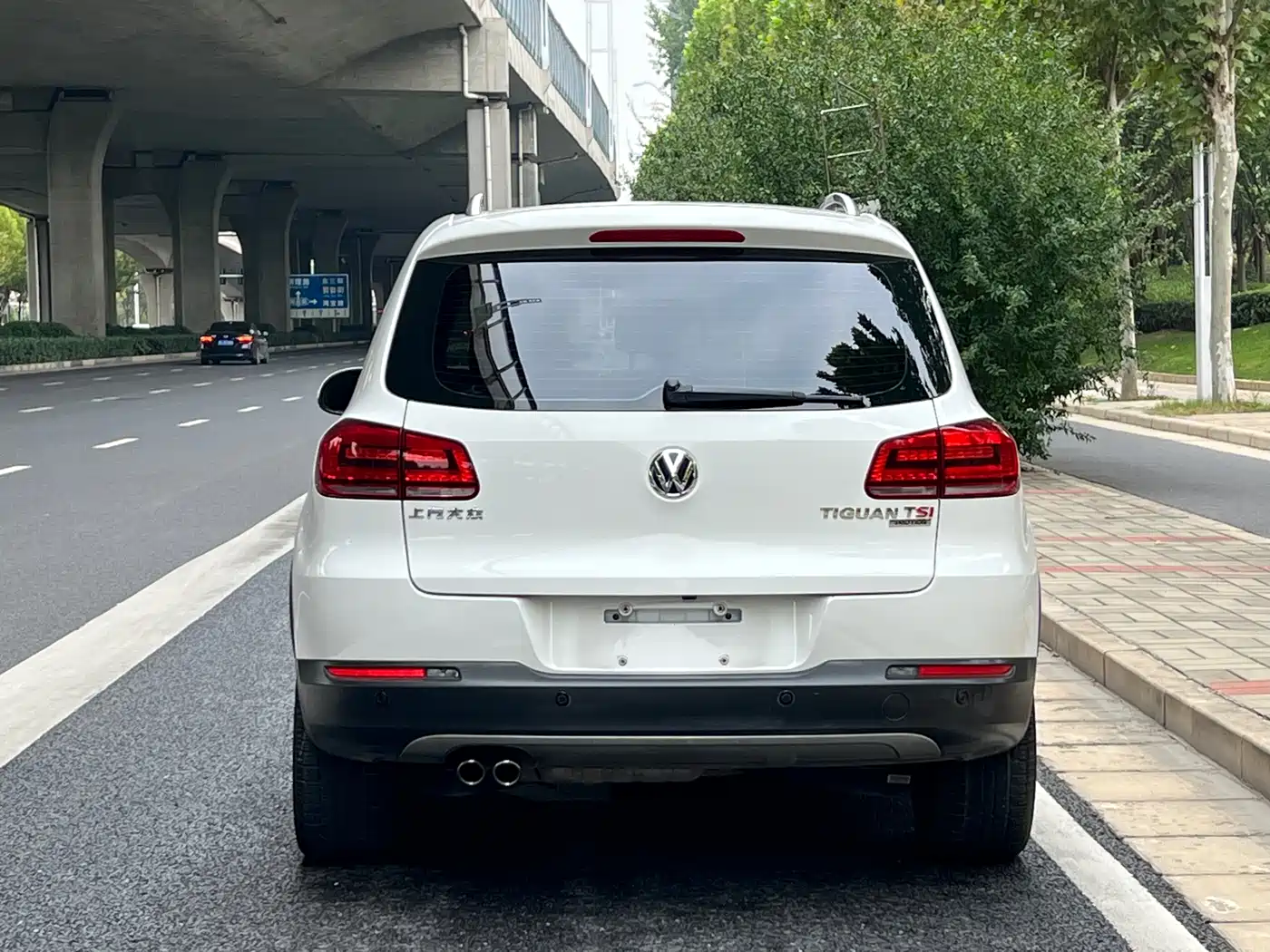 Volkswagen Tiguan 2015 1.8TSI Automatic 4WD Highline фото 5
