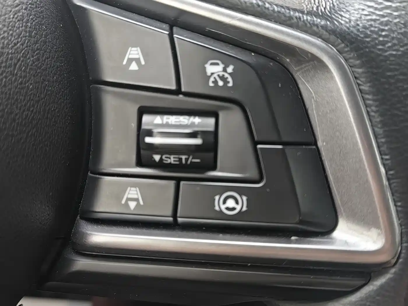 Subaru Forester 2022 2.0i AWD Luxury Edition with EyeSight фото 28