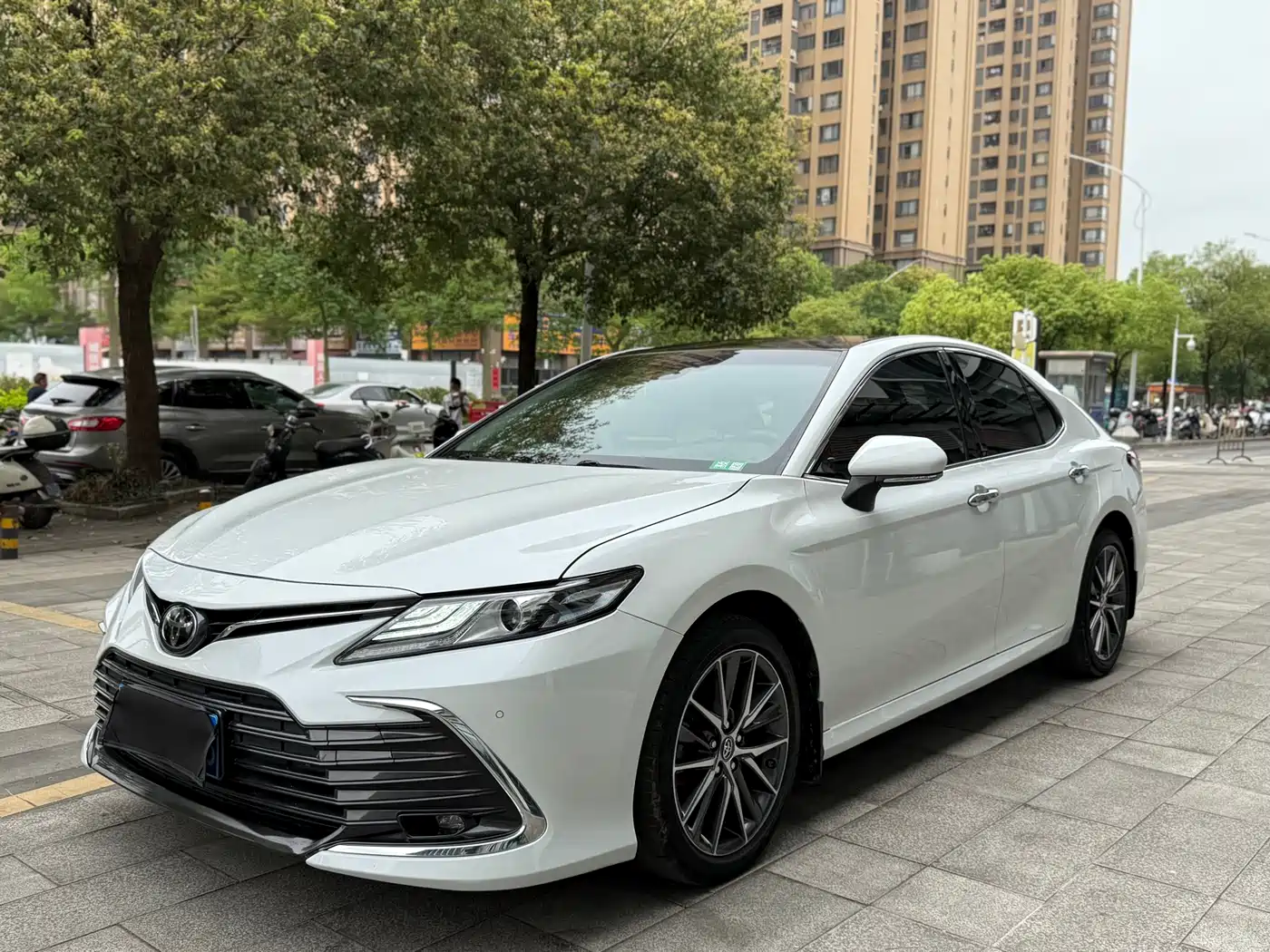 Toyota Camry 2021 2.5G Luxury Edition