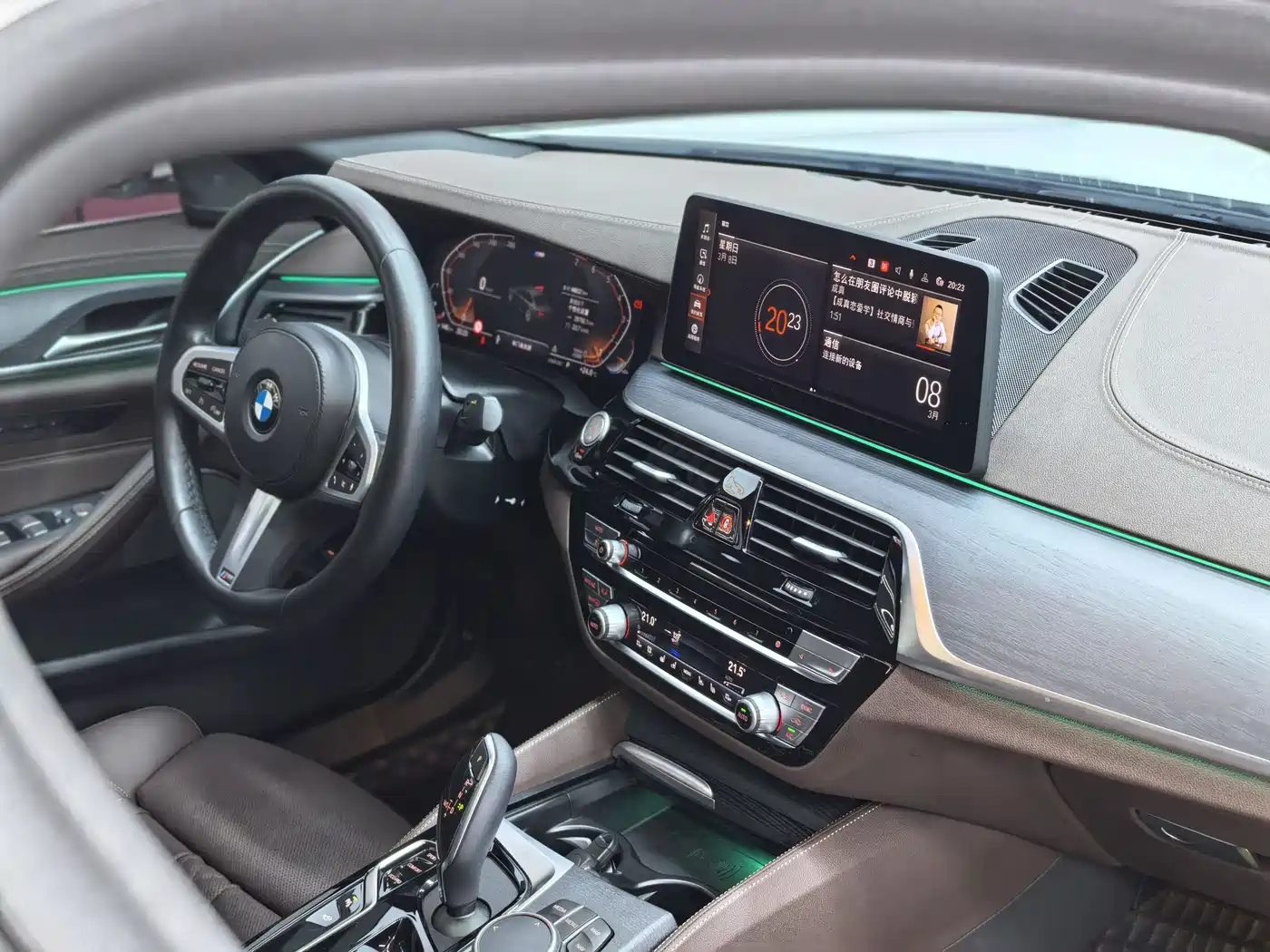 BMW 5 Series 2022 530Li Exclusive M Sport Package фото 23