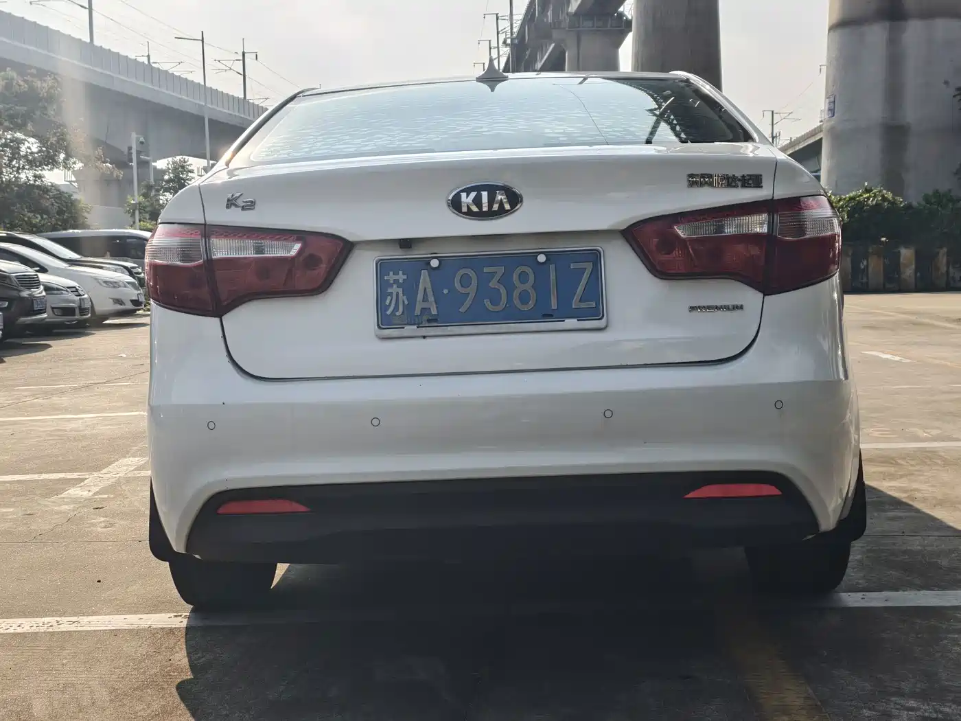 Kia K2 2013 2012 Sedan 1.6L AT Premium Commemorative Edition