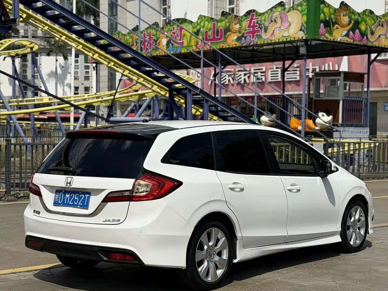 Фото 7 - Honda Jade