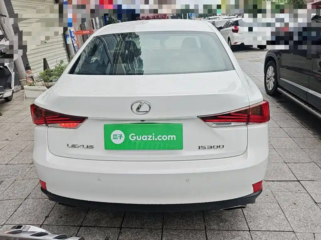 Lexus IS 2019 2017 300 F SPORT