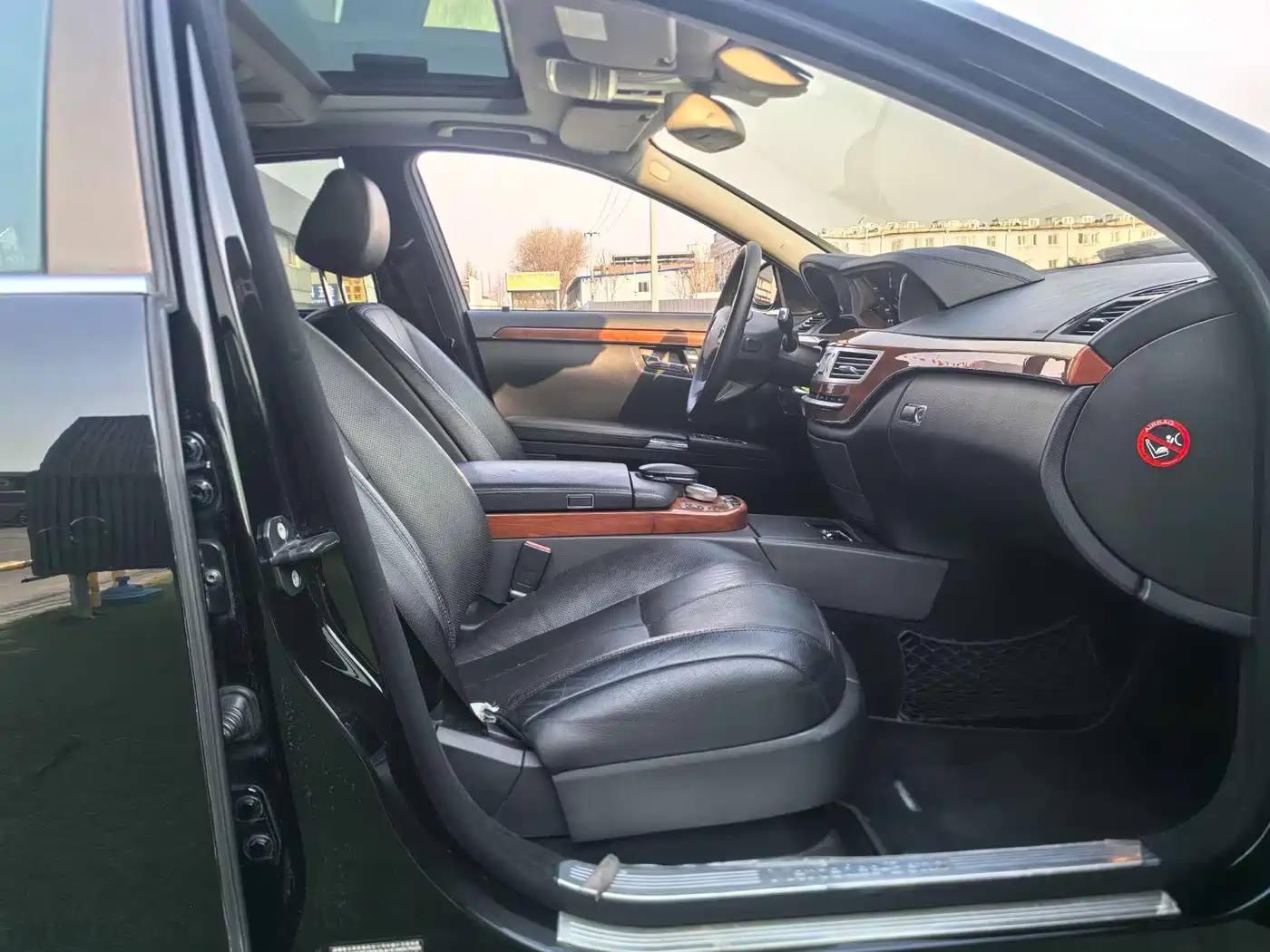 Mercedes-Benz S-Class фото 15
