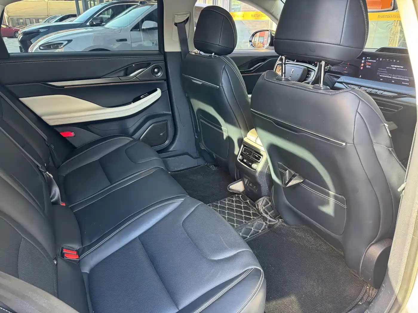 Lincoln Z 2022 2022 Model iCool Elegance Edition