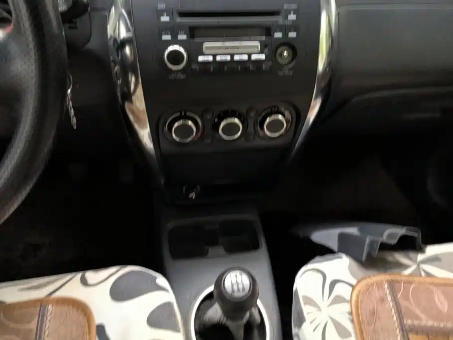 Photo 13 - Suzuki SX4