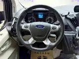 Photo 14 - Ford Tourneo