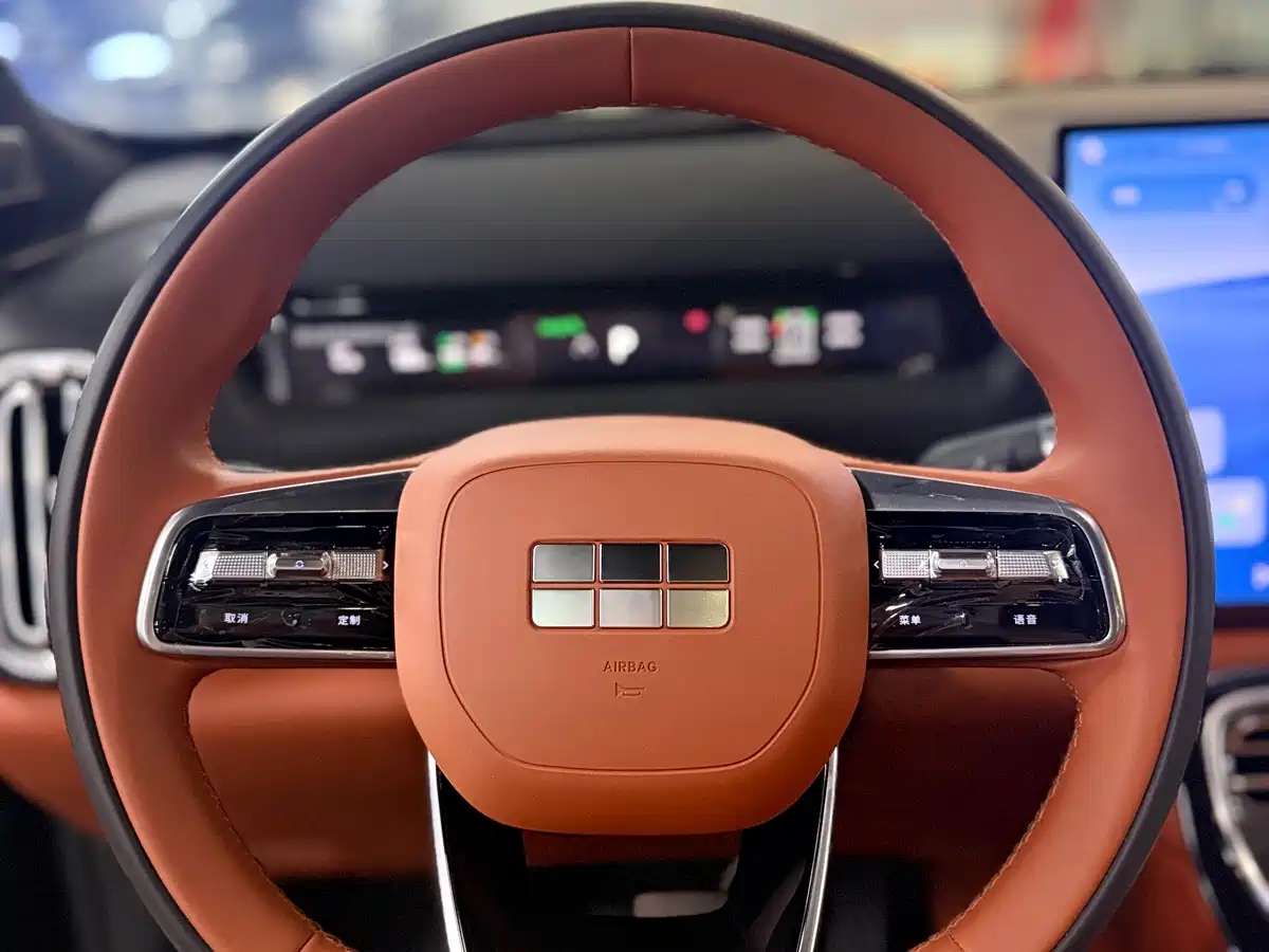Geely Galaxy Galaxy M9 2026 2025 Base Model