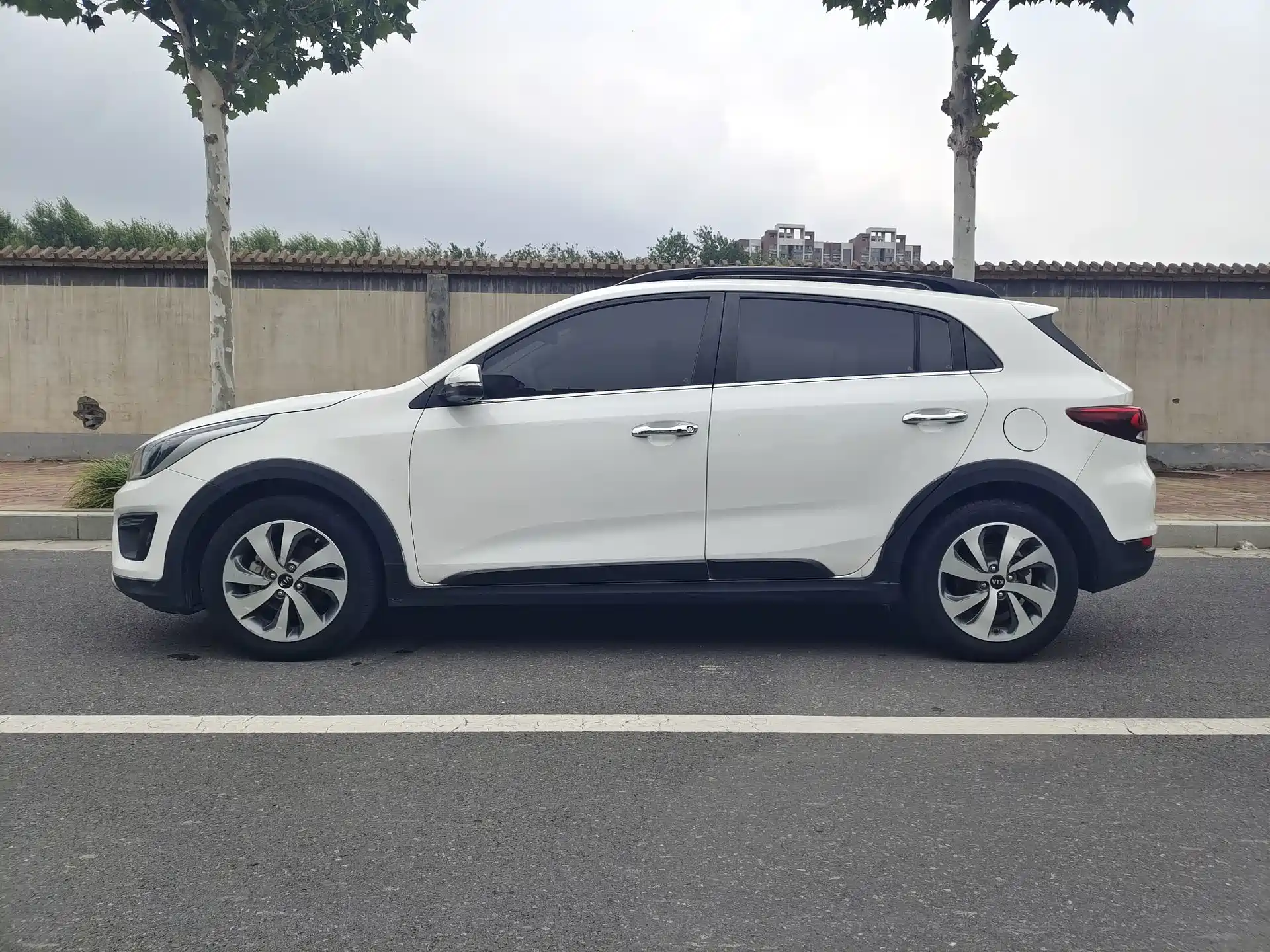 Photo 6 - Kia KX CROSS