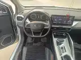 Фото 11 - Geely Coolray