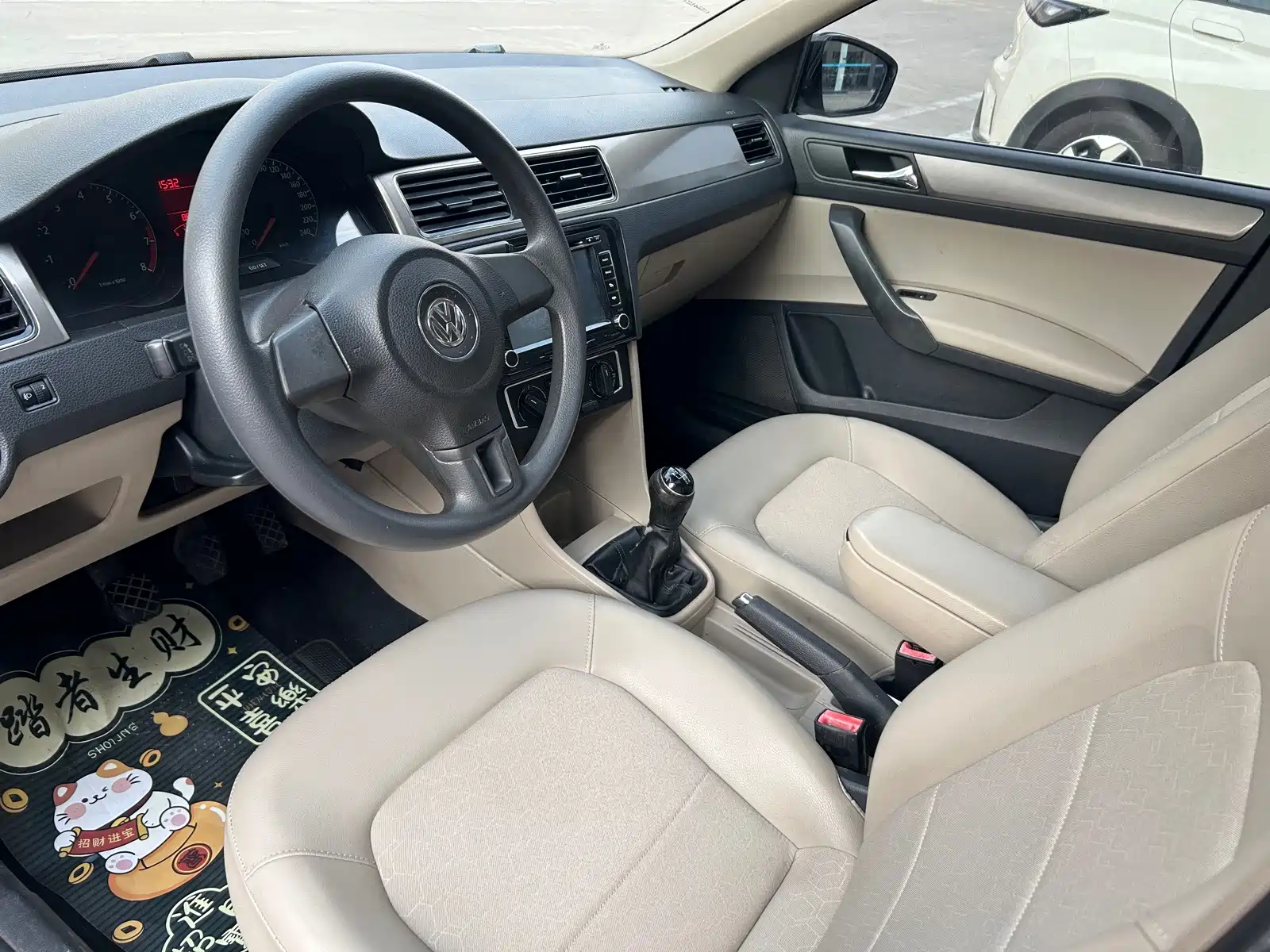 Photo 8 - Volkswagen Santana
