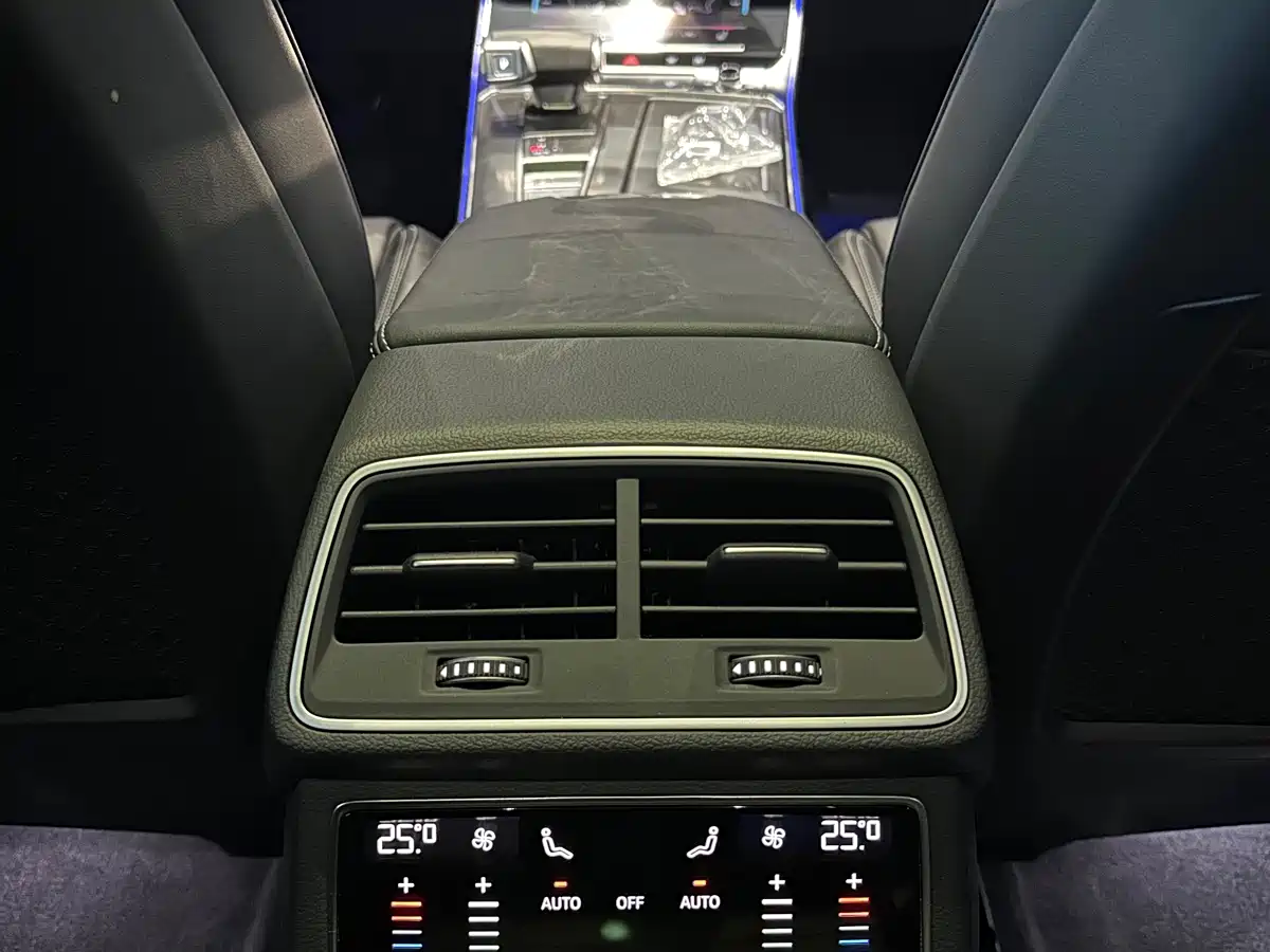 Audi A6L 2025 45 TFSI Premium Sport фото 12
