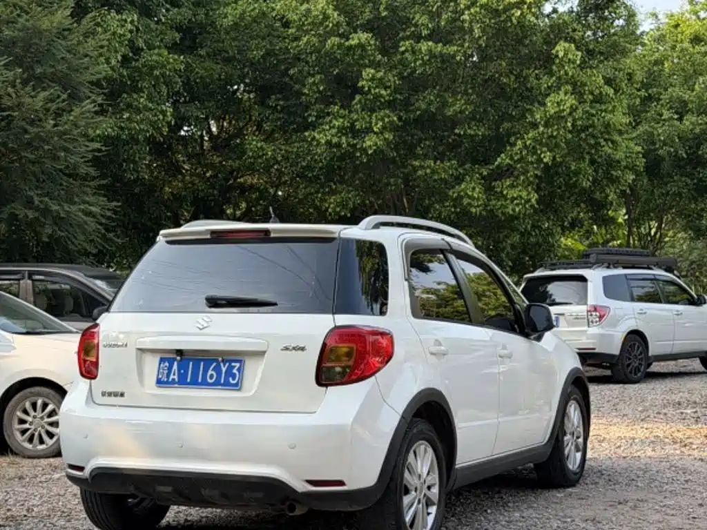 صورة 5 - Suzuki SX4