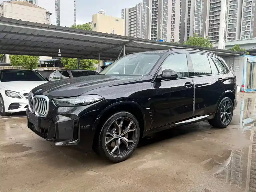 BMW X5 2026 2026 Facelift xDrive 30Li Exclusive M Sport Shadowline Package