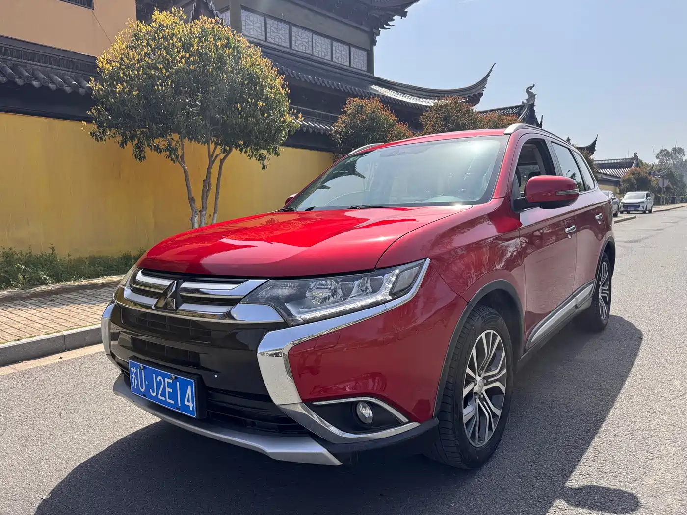 Mitsubishi Outlander 2016 2.4L 4WD Luxury Edition 7-seater