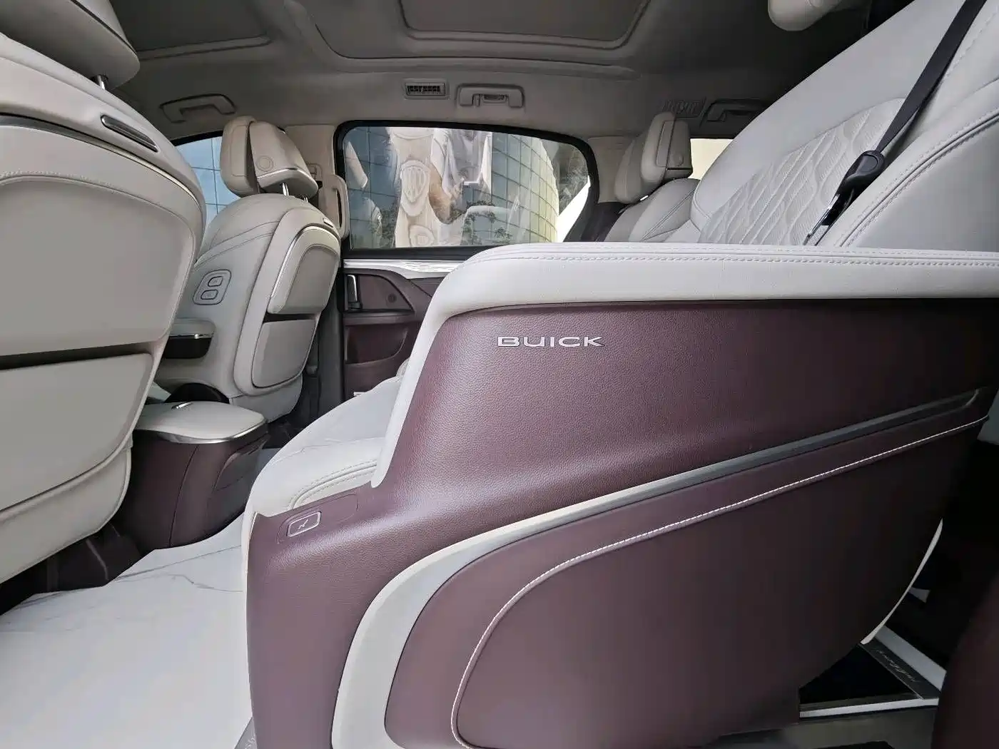 Фото 24 - Buick GL8
