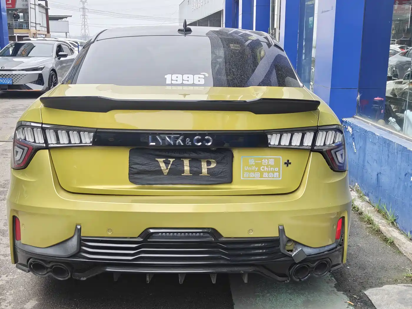 Lynk & Co 03 2020 03+ 2.0TD Auto Wind Hunter Edition фото 3