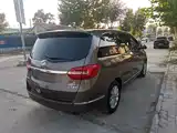 Фото 7 - Buick GL8