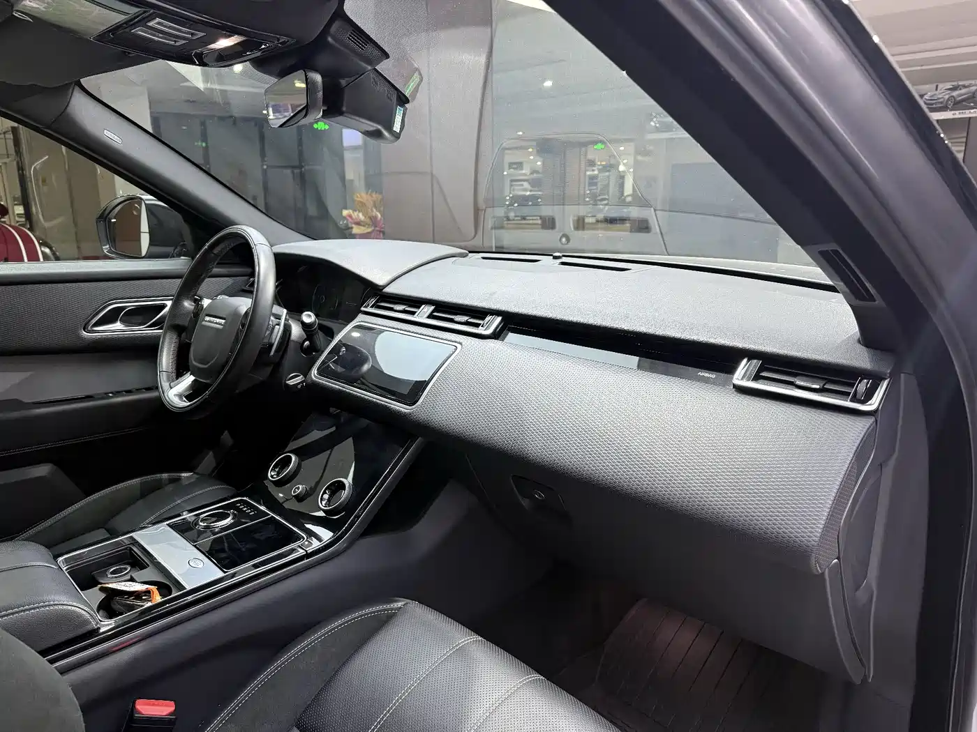 Land Rover Range Rover Velar 2020 P250 R-DYNAMIC S фото 11