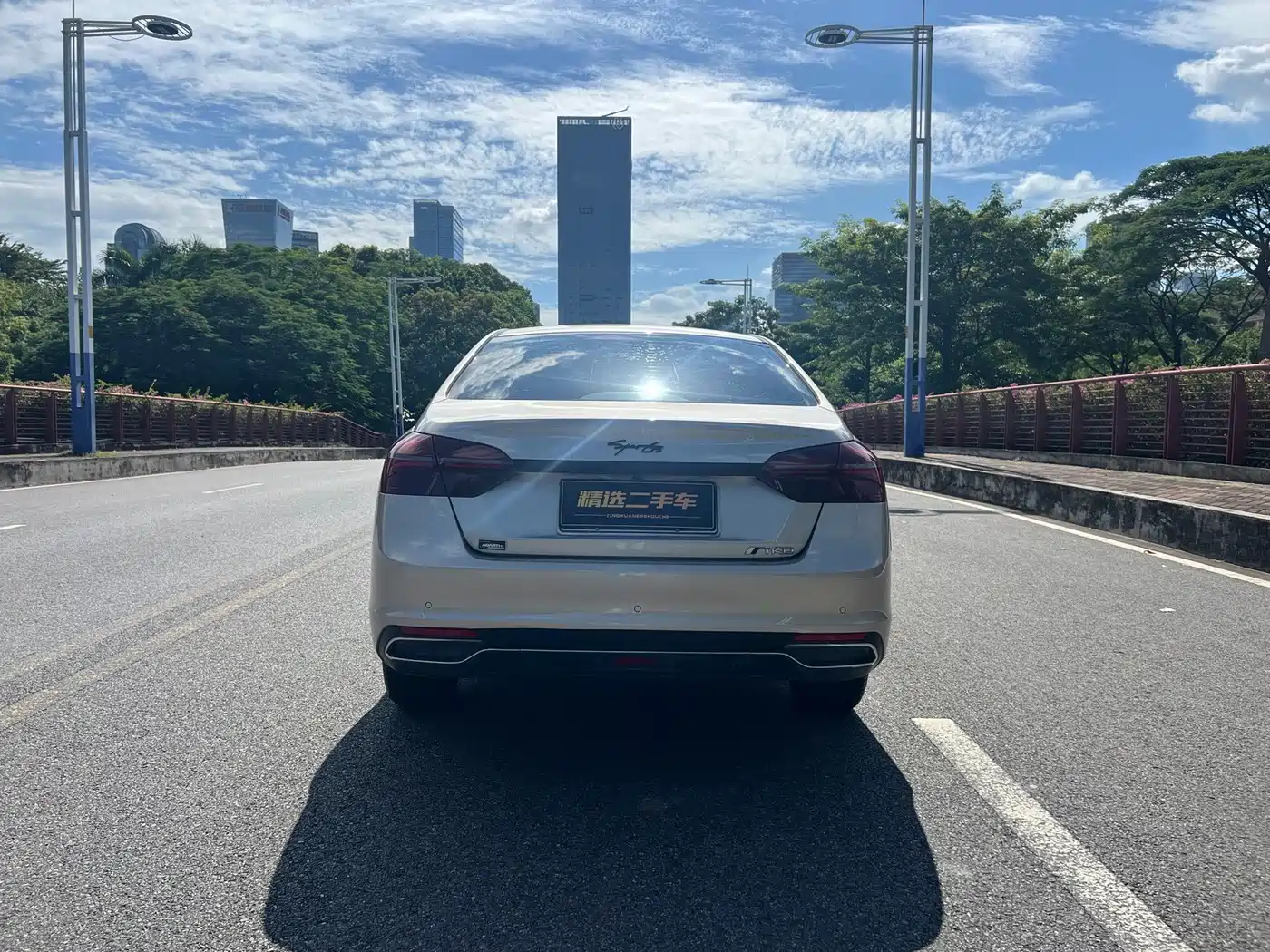 Фото 5 - Geely Emgrand