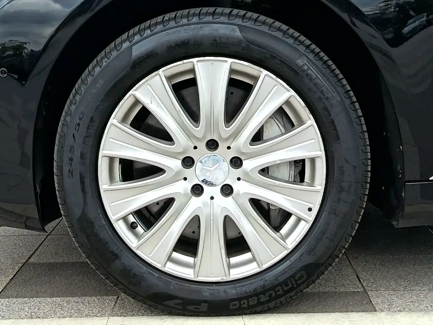 Фото 17 - Mercedes-Benz S-Class