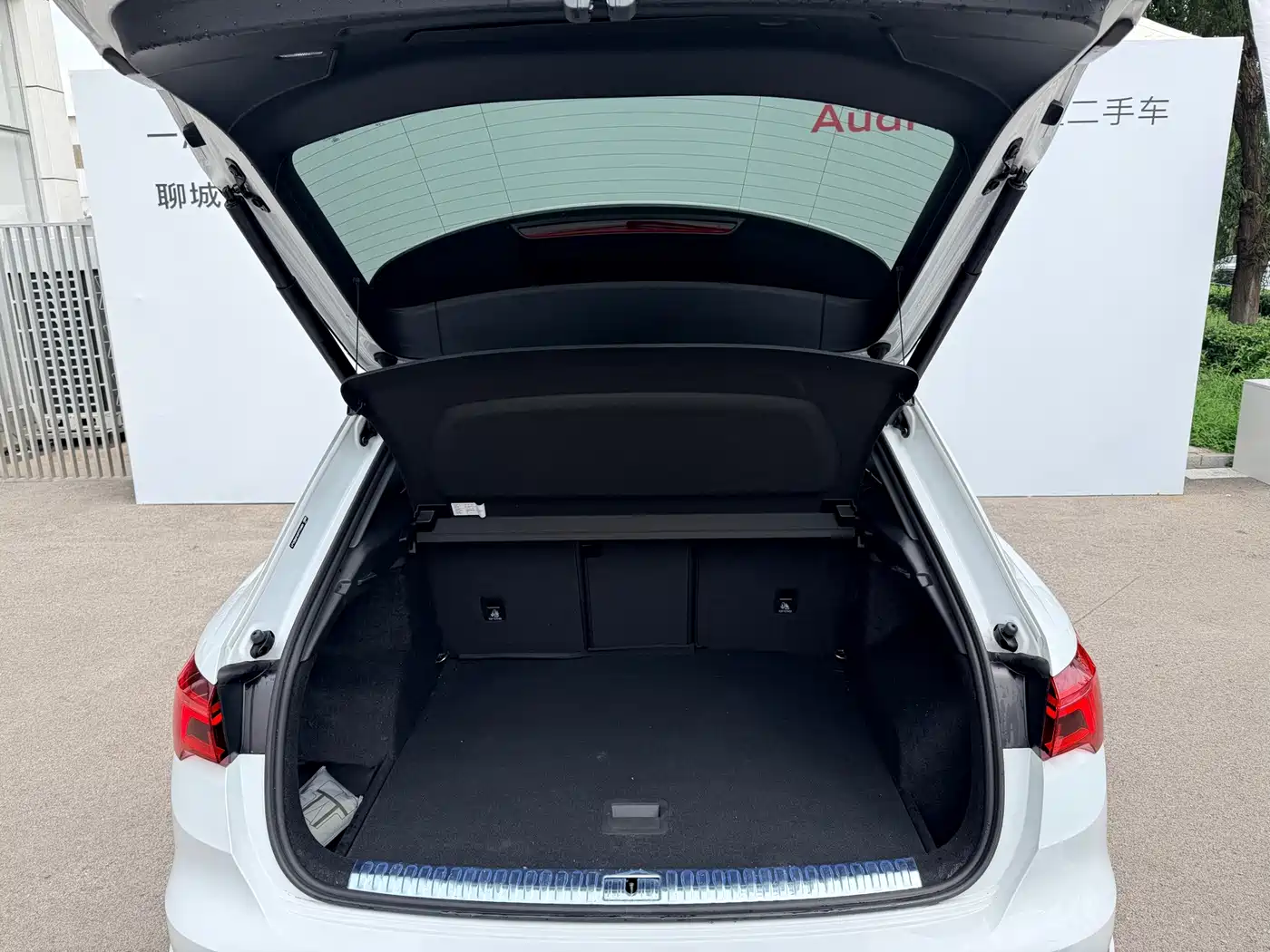 Audi Q3 2024 2023 35 TFSI Fashion Dynamic Model (1.5T)