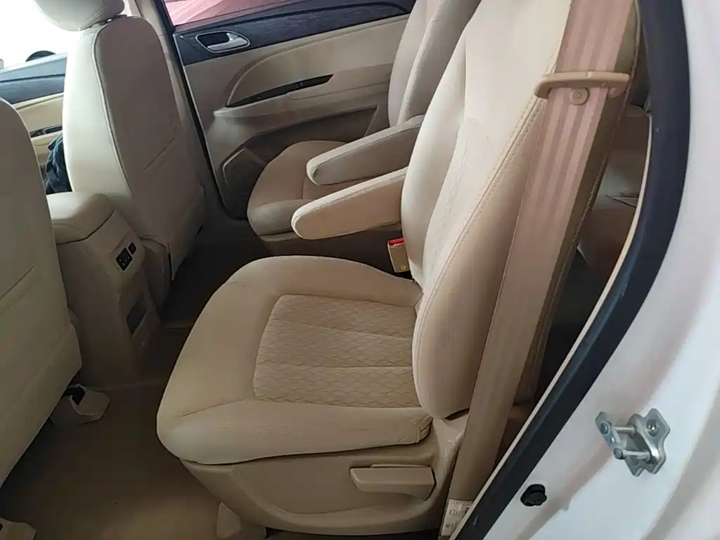 Baojun 730 2019 2016 1.5L Manual Premium 7-Seater (China V)