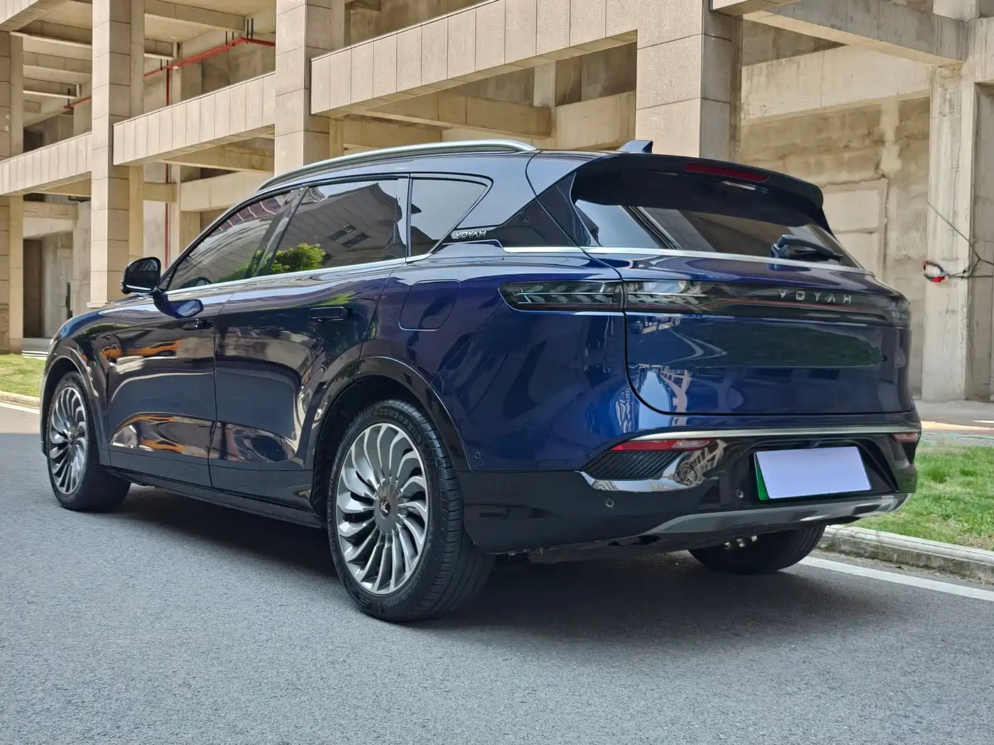 Voyah Auto VOYAH FREE 2021 2021 AWD Standard Range Extender Exclusive Luxury Package