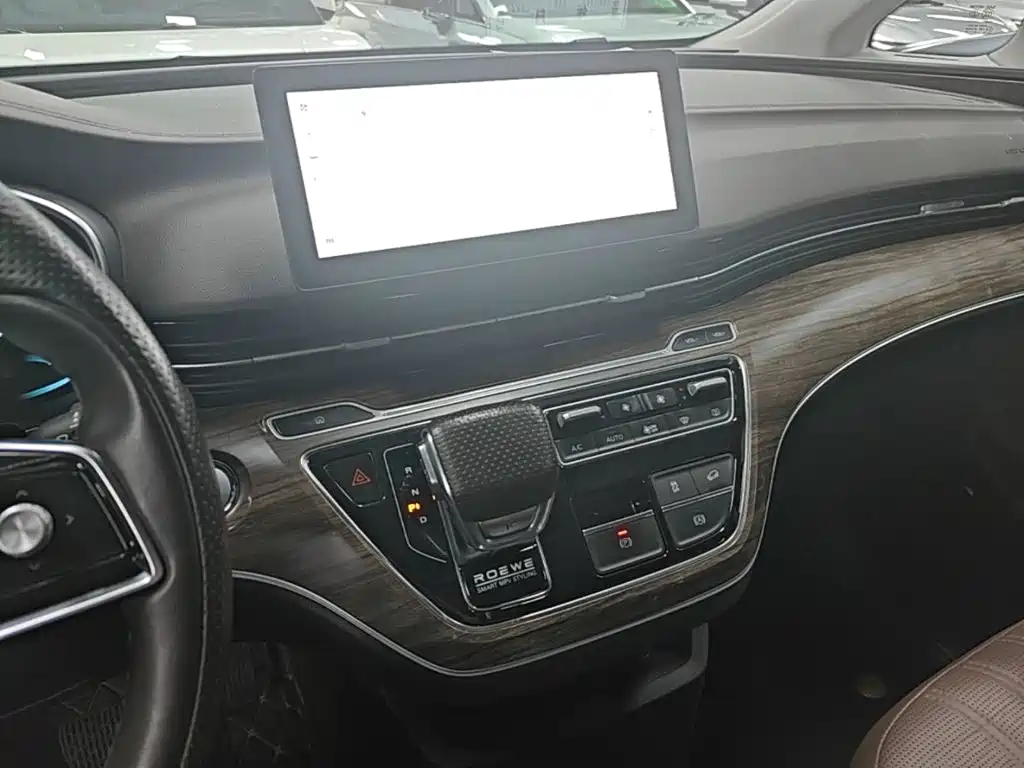 Roewe iMAX8 EV 2024 2022 Gold Edition
