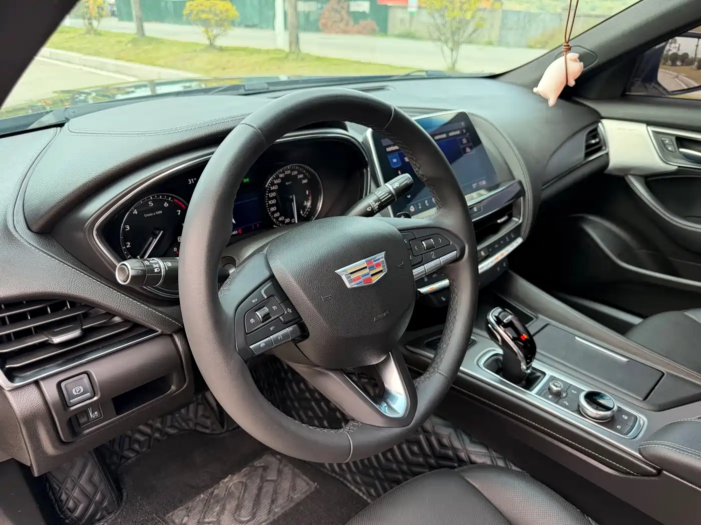 Фото 9 - Cadillac CT5