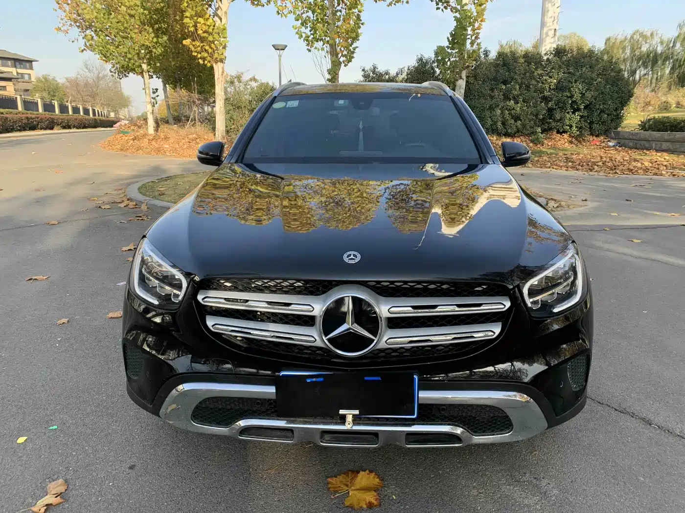 MERCEDES-BENZ GLC