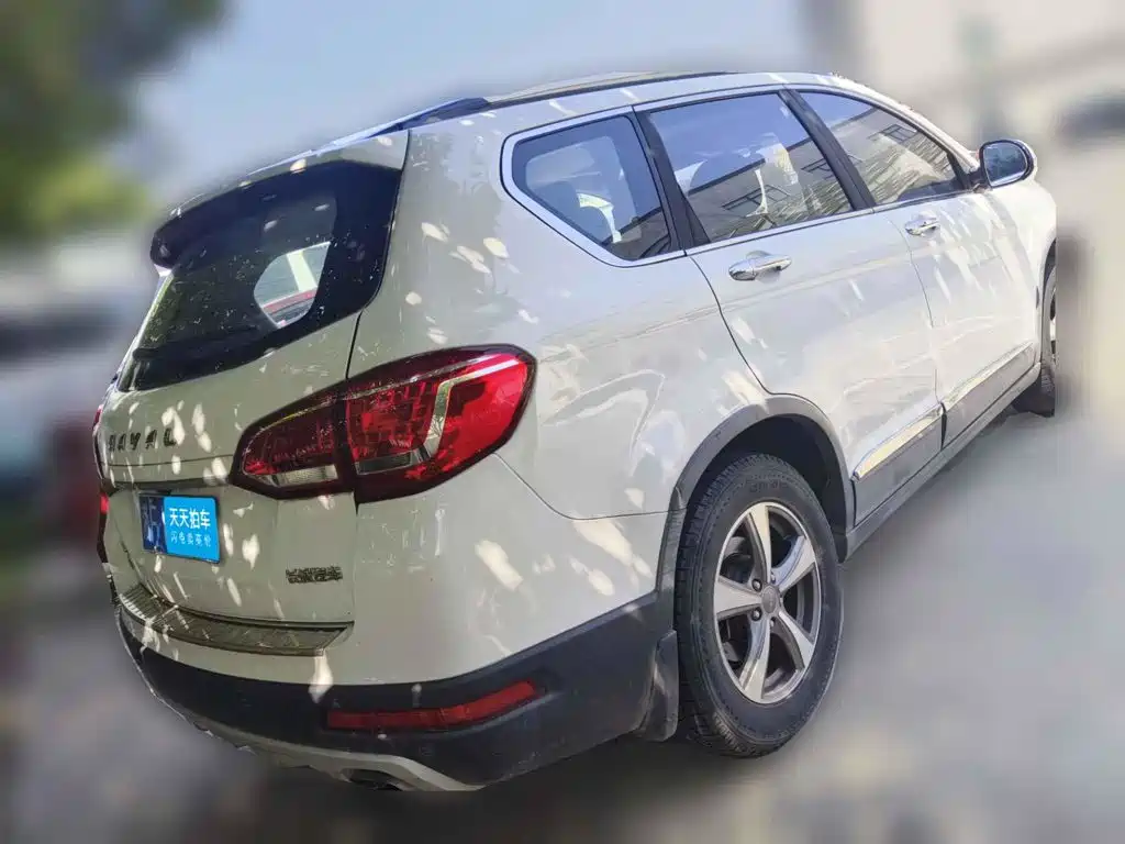Photo 2 - Haval H6