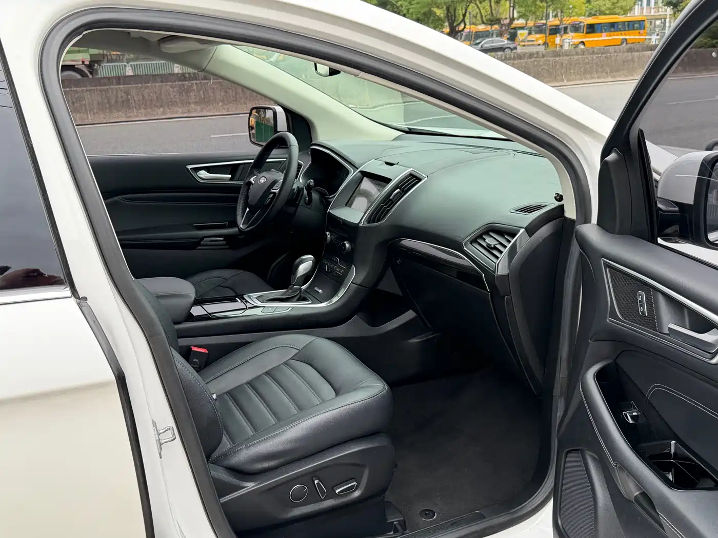 Ford Edge 2019 2018 EcoBoost 245 FWD Luxury 7-seater China V