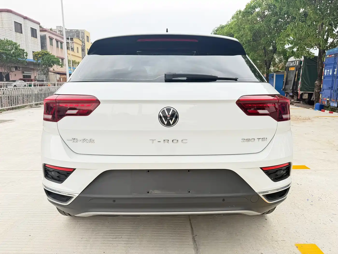 VOLKSWAGEN T ROC EXPLORING SONGS