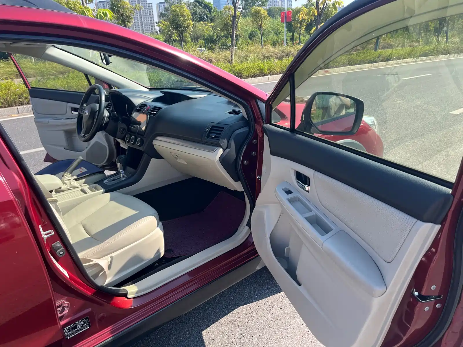 Photo 13 - Subaru XV