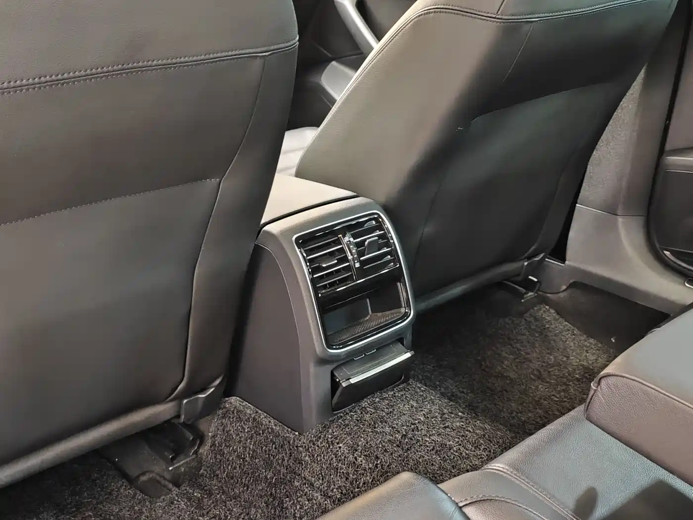 Volkswagen Magotan 2019 280TSI DSG Comfort China VI фото 23