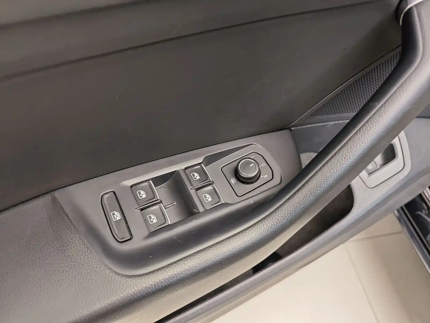 Volkswagen Magotan 2019 280TSI DSG Comfort China VI фото 9