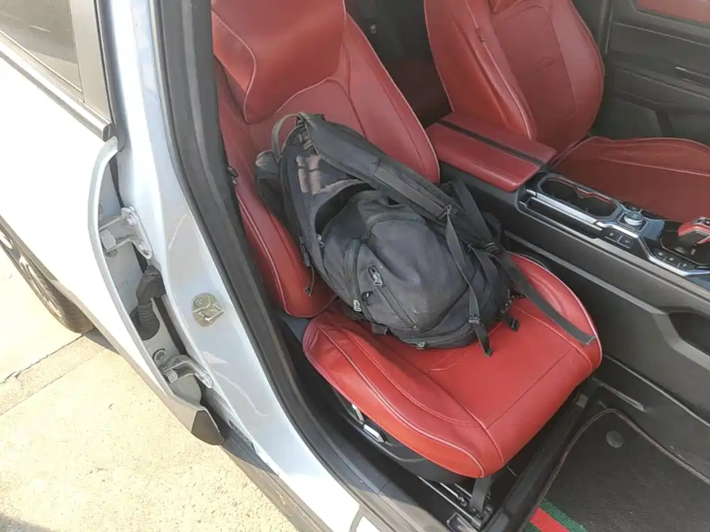 Фото 25 - Geely ICON
