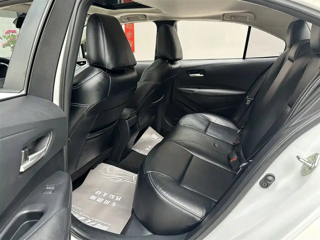 Toyota Corolla 2021 1.2T S-CVT Elite PLUS Edition фото 11