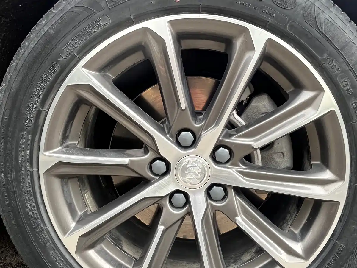 BUICK LACROSSE