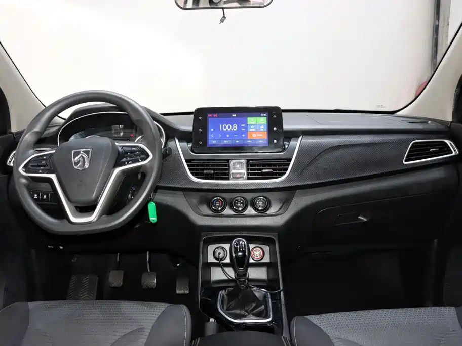 Baojun 730 2021 2021 1.5L Manual Fashion 7-Seater