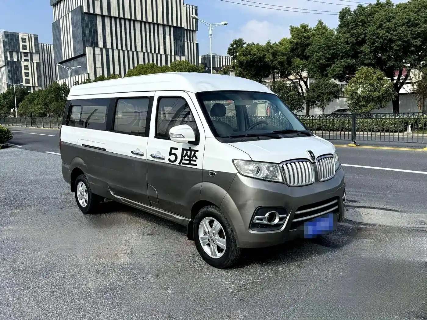Jinbei New Hiace X30L 2018 2018 1.5L Business Edition DLCG14