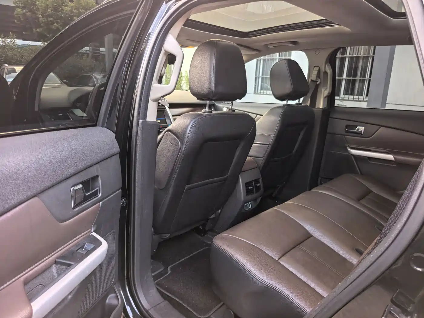 Ford Edge (Import) 2015 2012 2.0T Prestige