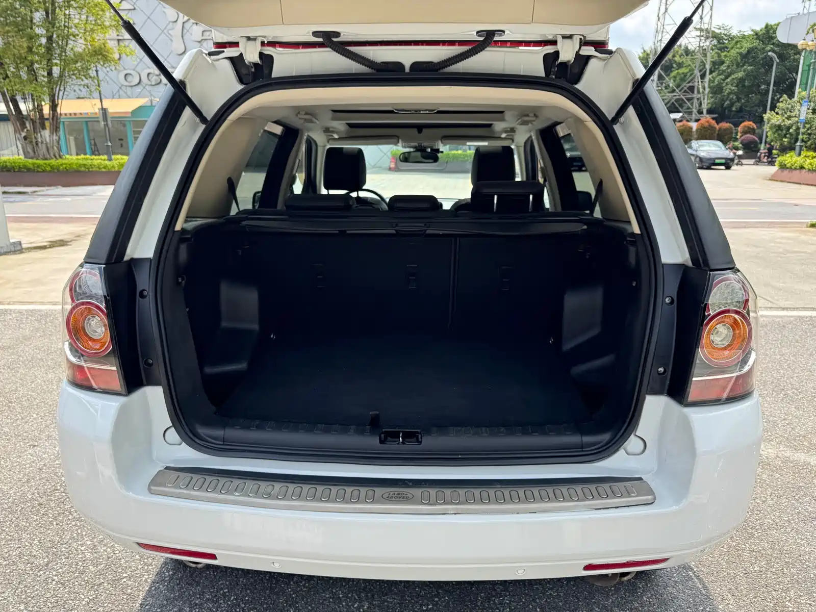 Фото 9 - Land Rover Freelander 2