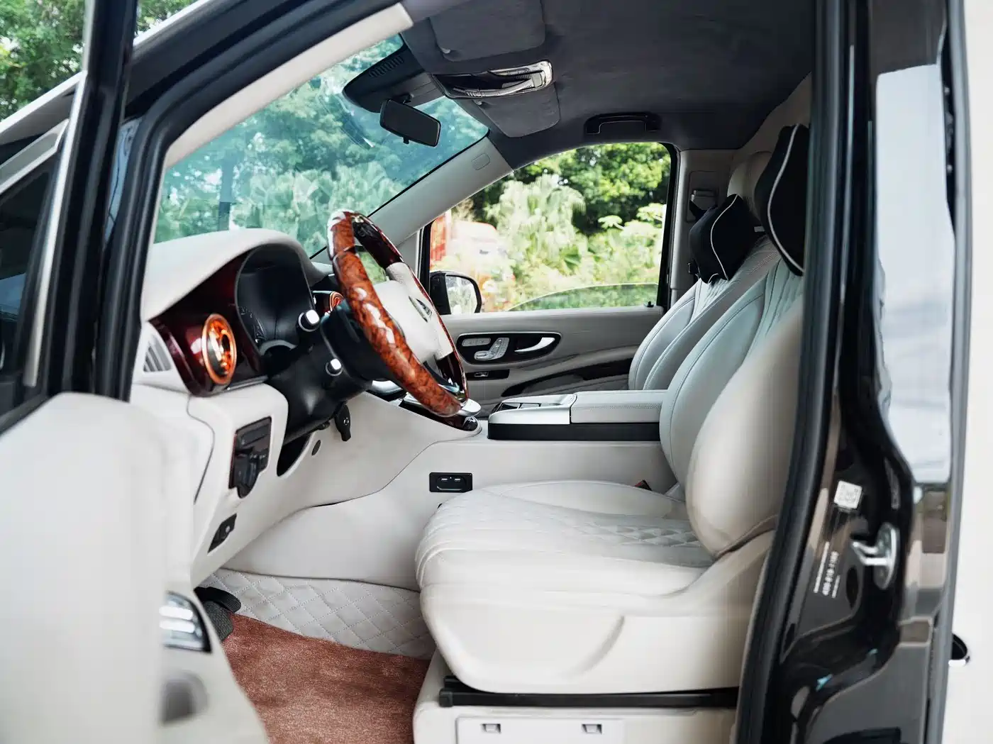Mercedes-Benz Vito 2021 2.0T Business Edition 7-seater фото 6